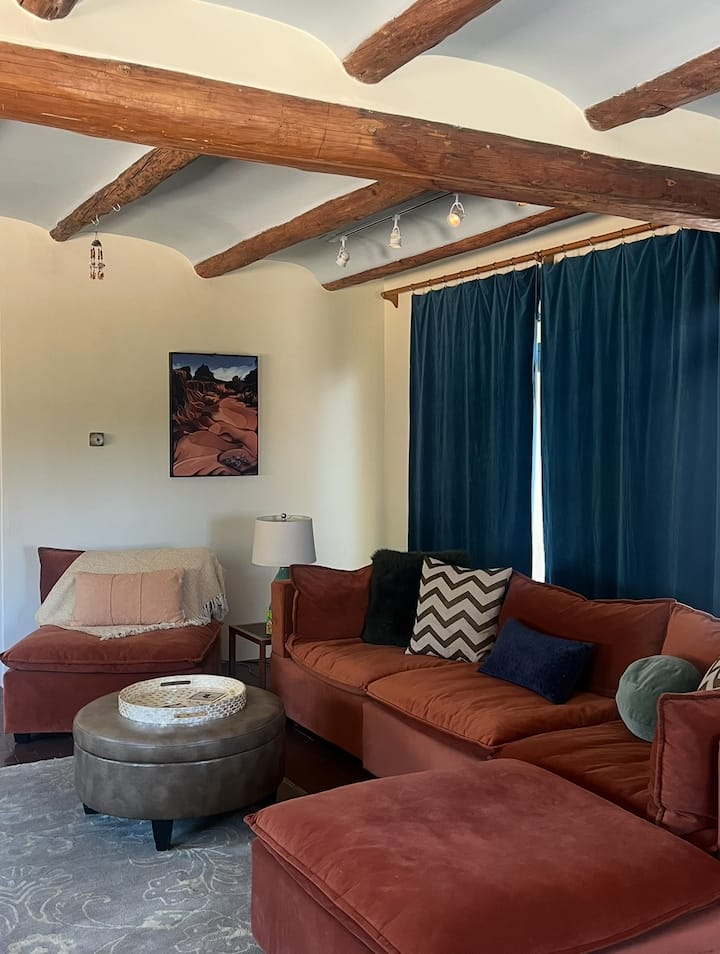 Santa Fe Home Away From Home - Santa Fe, NM