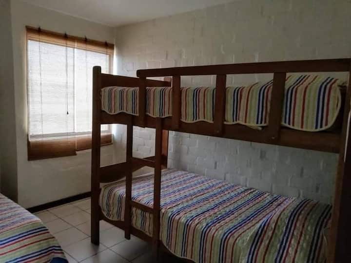 3 camas de 1 1/2 plazas 