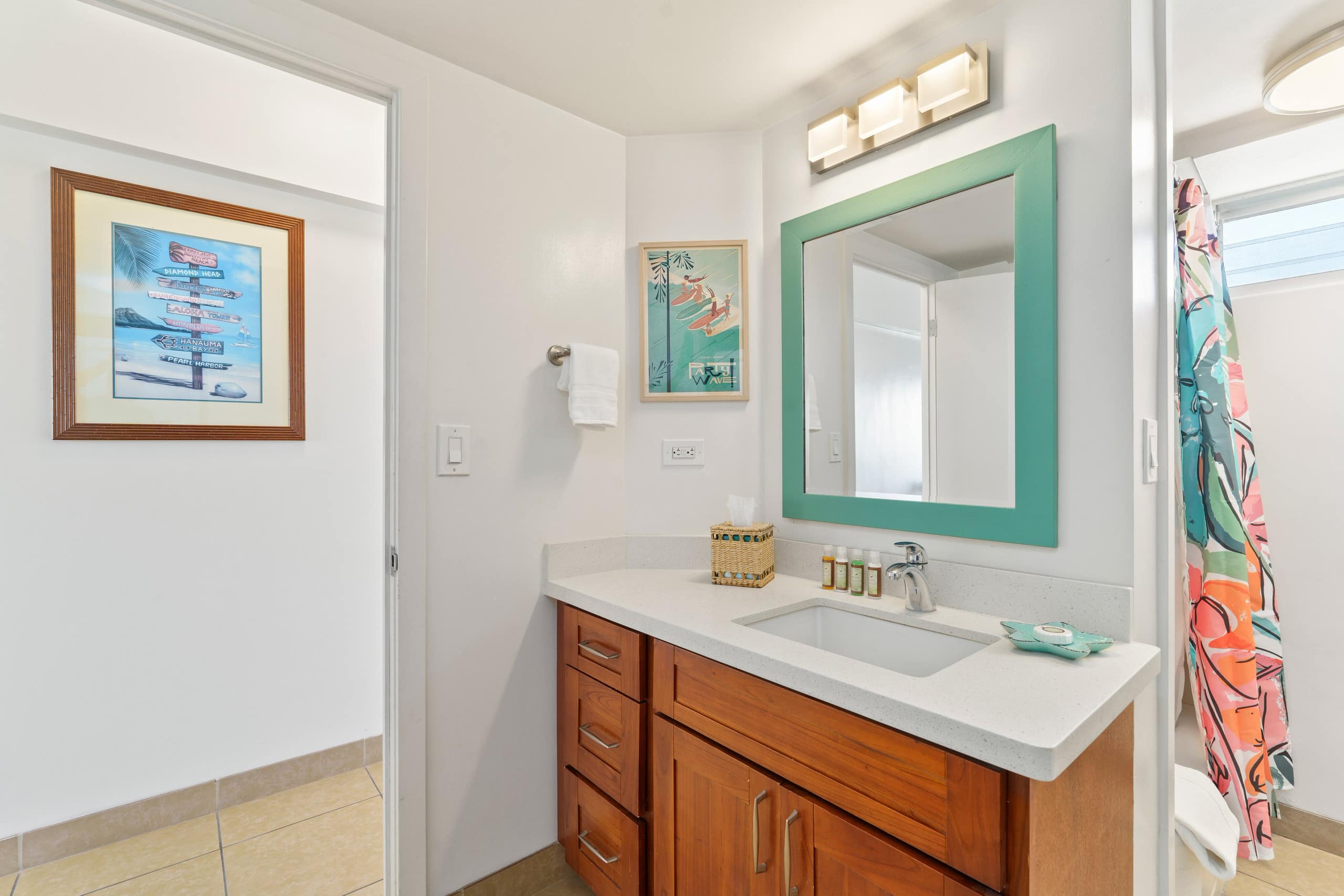 Condo in Honolulu · ★4.95 · Studio · 1 bed · 1 private bath - Image 20