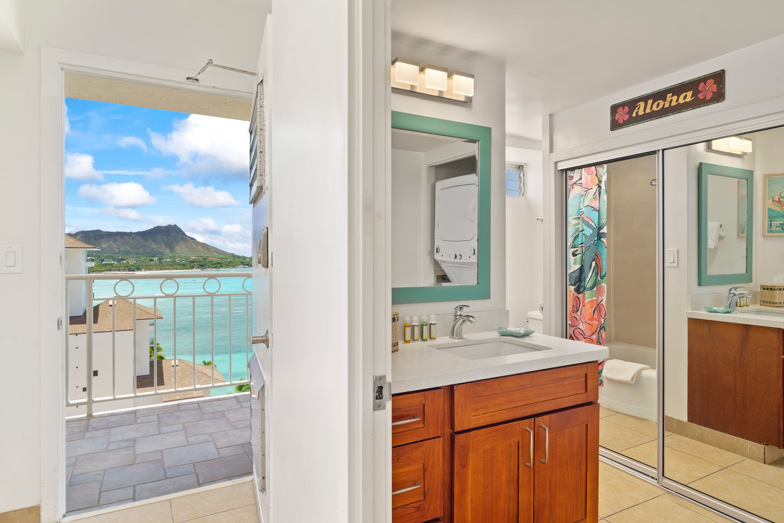 Condo in Honolulu · ★4.95 · Studio · 1 bed · 1 private bath - Image 19