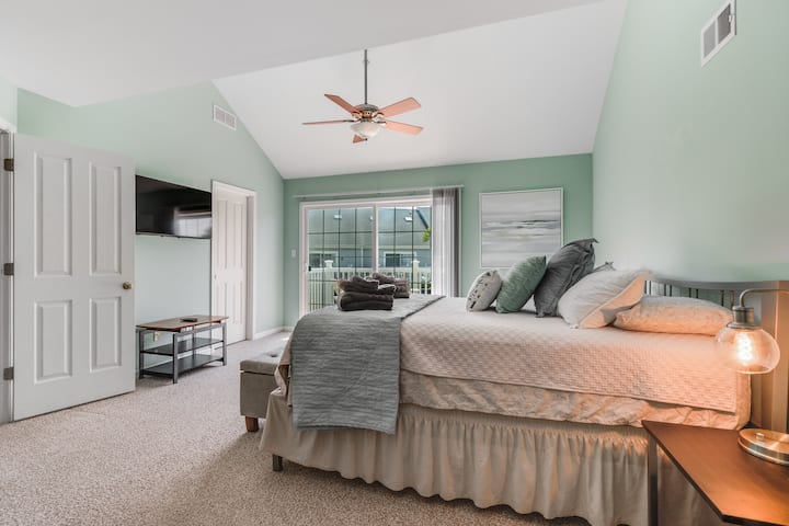 2. spavaća soba – bračni krevet s kupaonicom i terasom – 3. kat