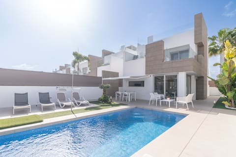 Villa Blanca in Spain