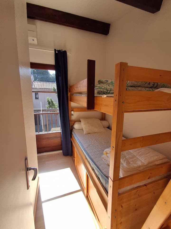 เตียงสองชั้น