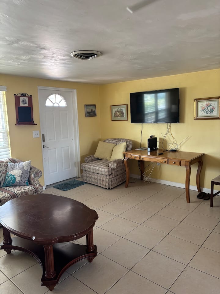 Всекидневна 1