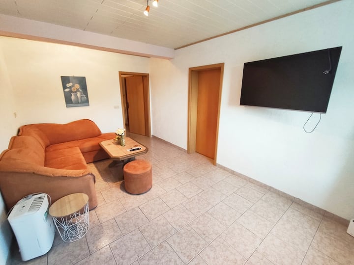 Spacious Apartment By The Pool - Selce