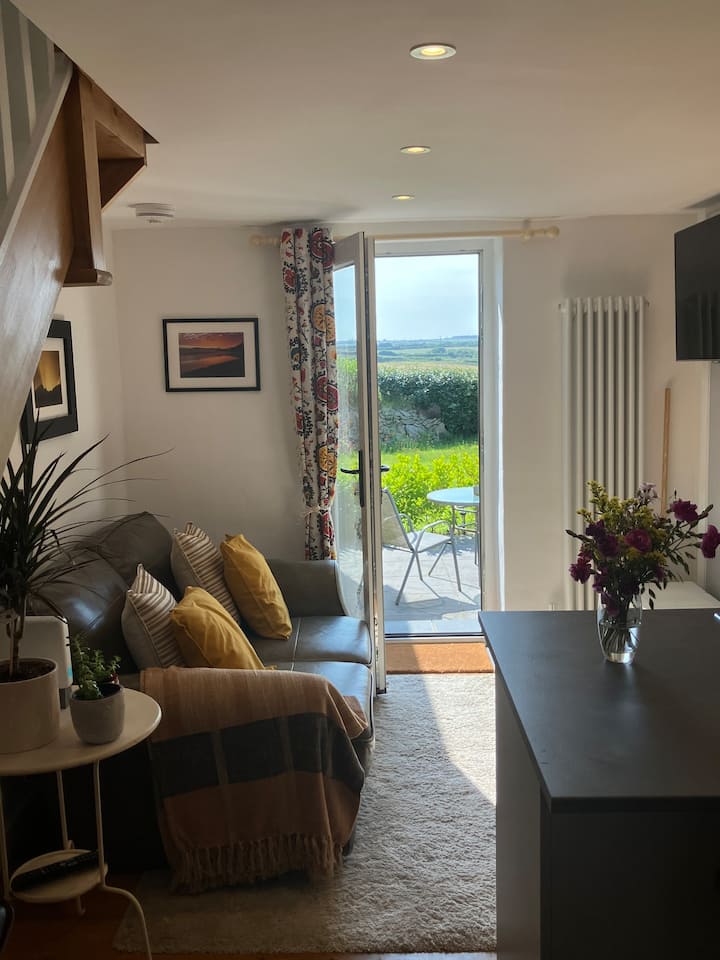 Tranquil Barn Conversion 
Cornwall/minack/beaches - Porthcurno