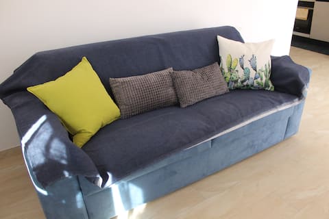 Annuncio Airbnb popolare: Petite Lilly, near downtown. a Riva Del Garda
