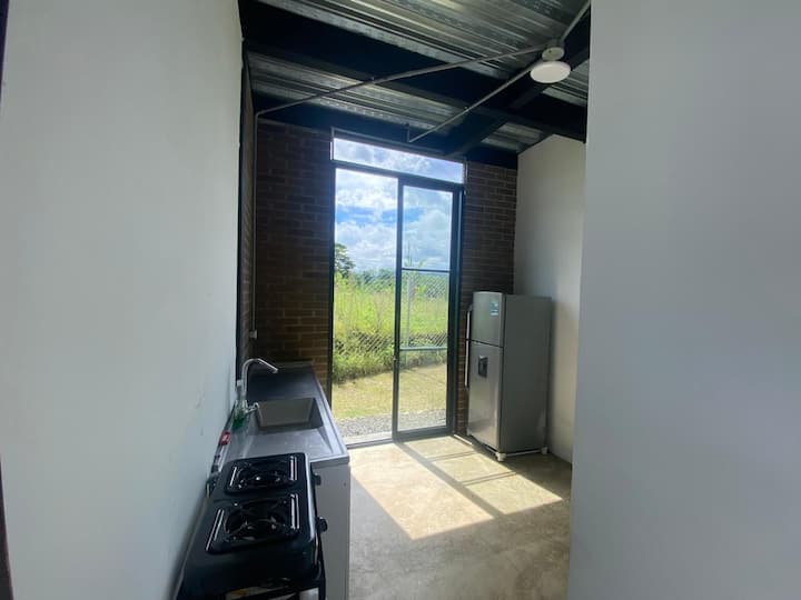 Un Alojamiento Cómodo Y Tranquilo Para Relajarse - Pereira, Colombia