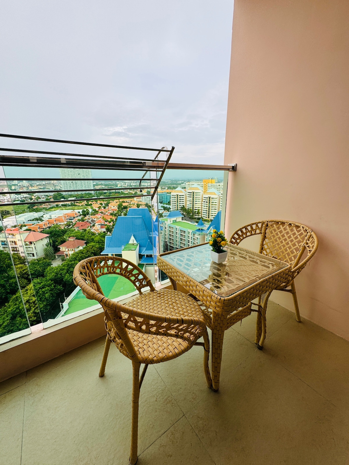 Resort Style Room photo 4