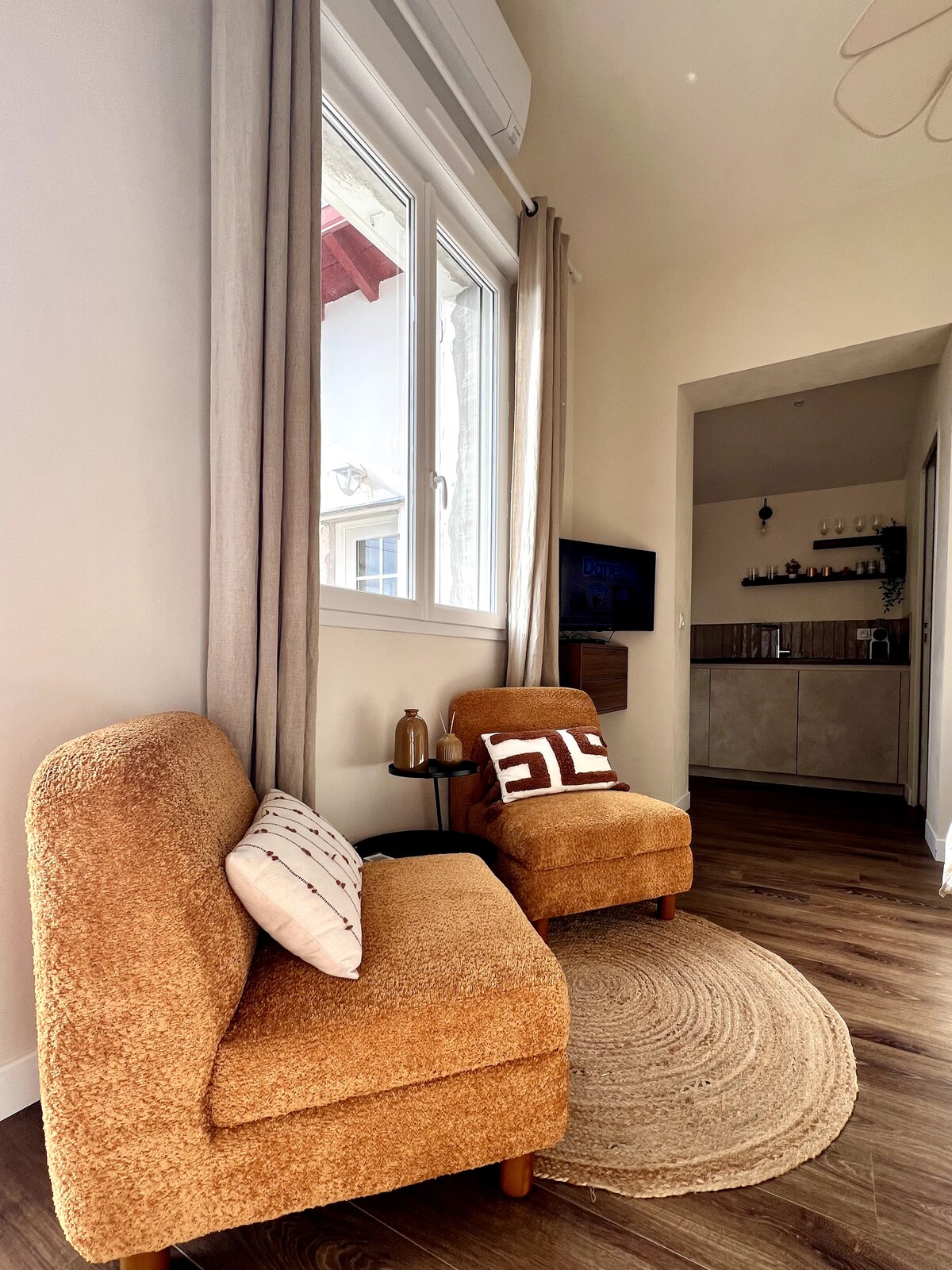Annonce Airbnb populaire: Cozy studio in Basque house à Anglet