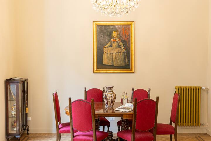 Amazing 3 Bedrooms Prati Vatican gallery image 3