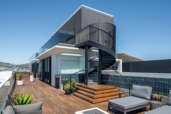 Cape Town’s Highest Luxury Penthouse