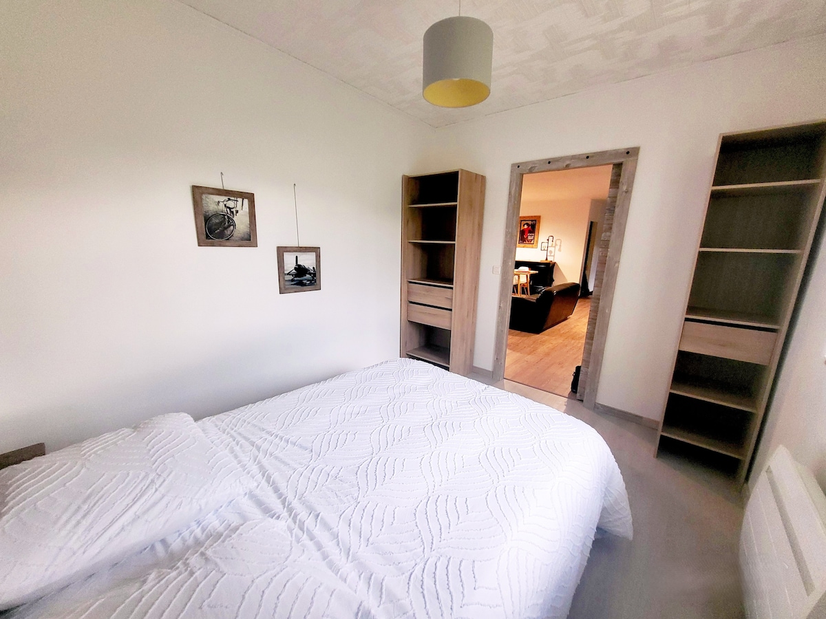 საძინებელი 1