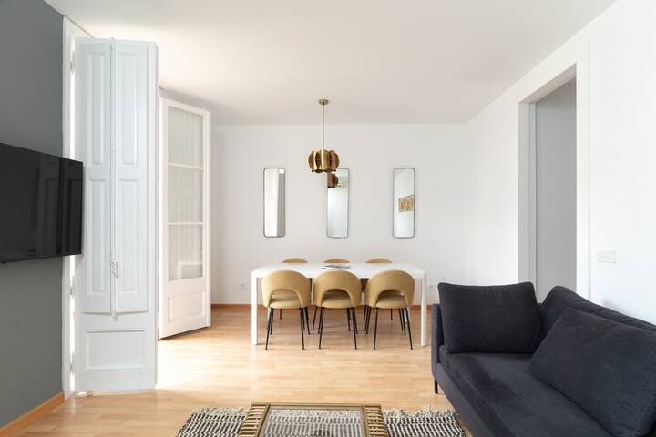 TSA Gran Via Apartamento espacioso 4 Hab gallery image 3