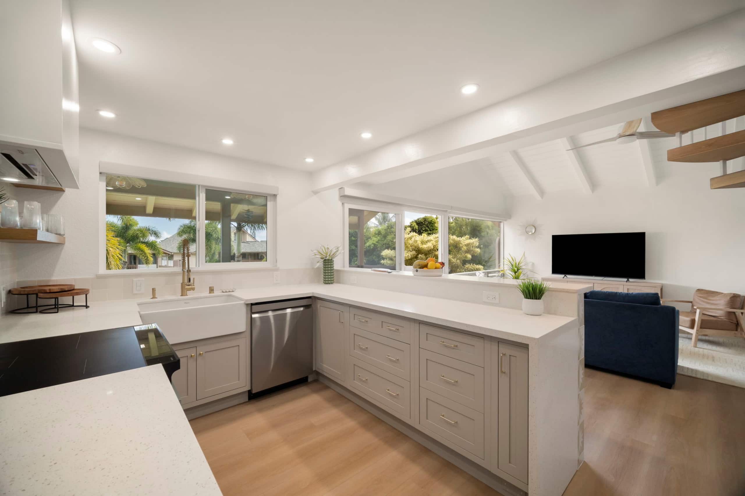 Stylish Princeville Retreat | Private Lanai + AC - Image 16