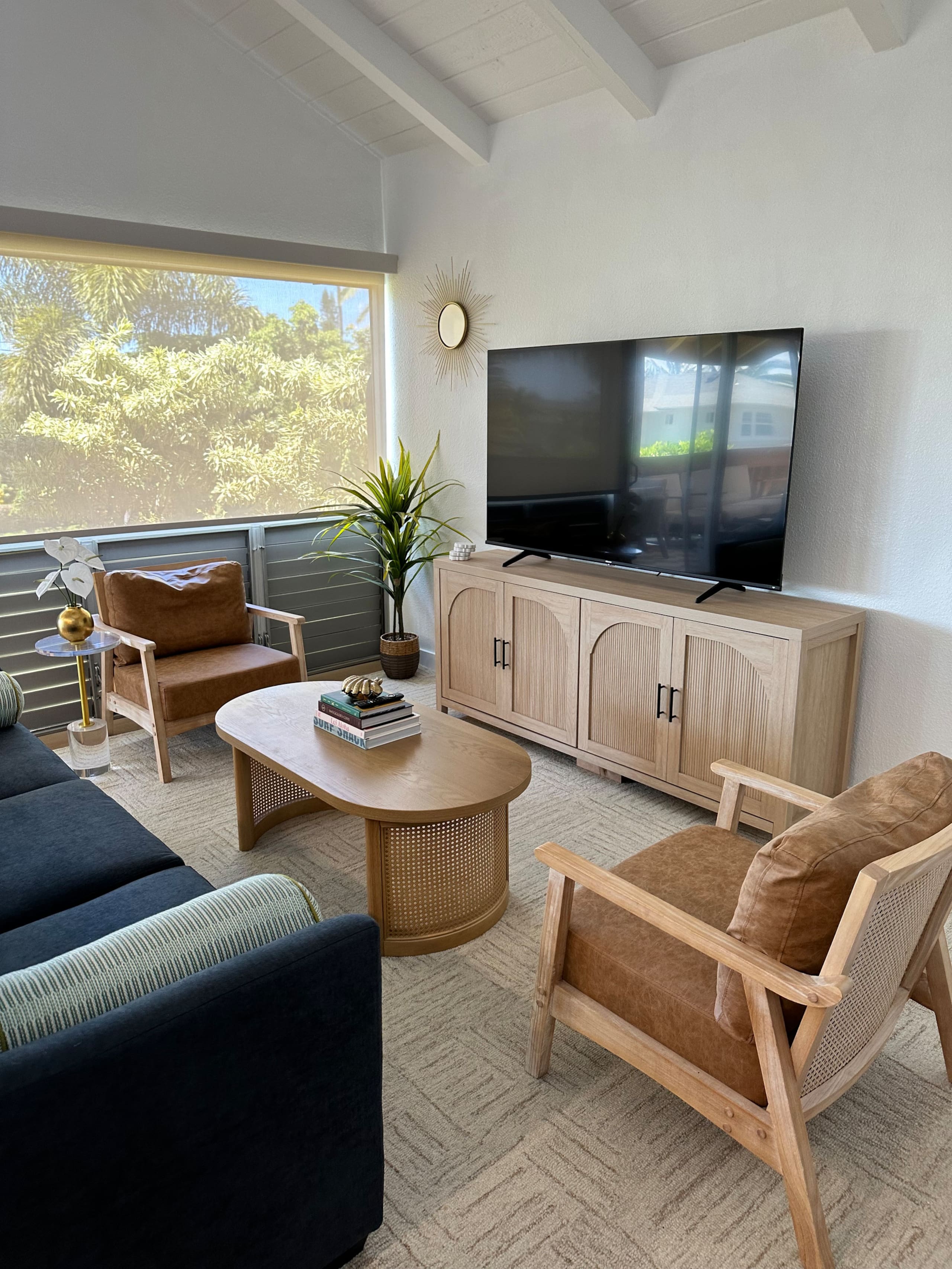 Stylish Princeville Retreat | Private Lanai + AC - Image 8