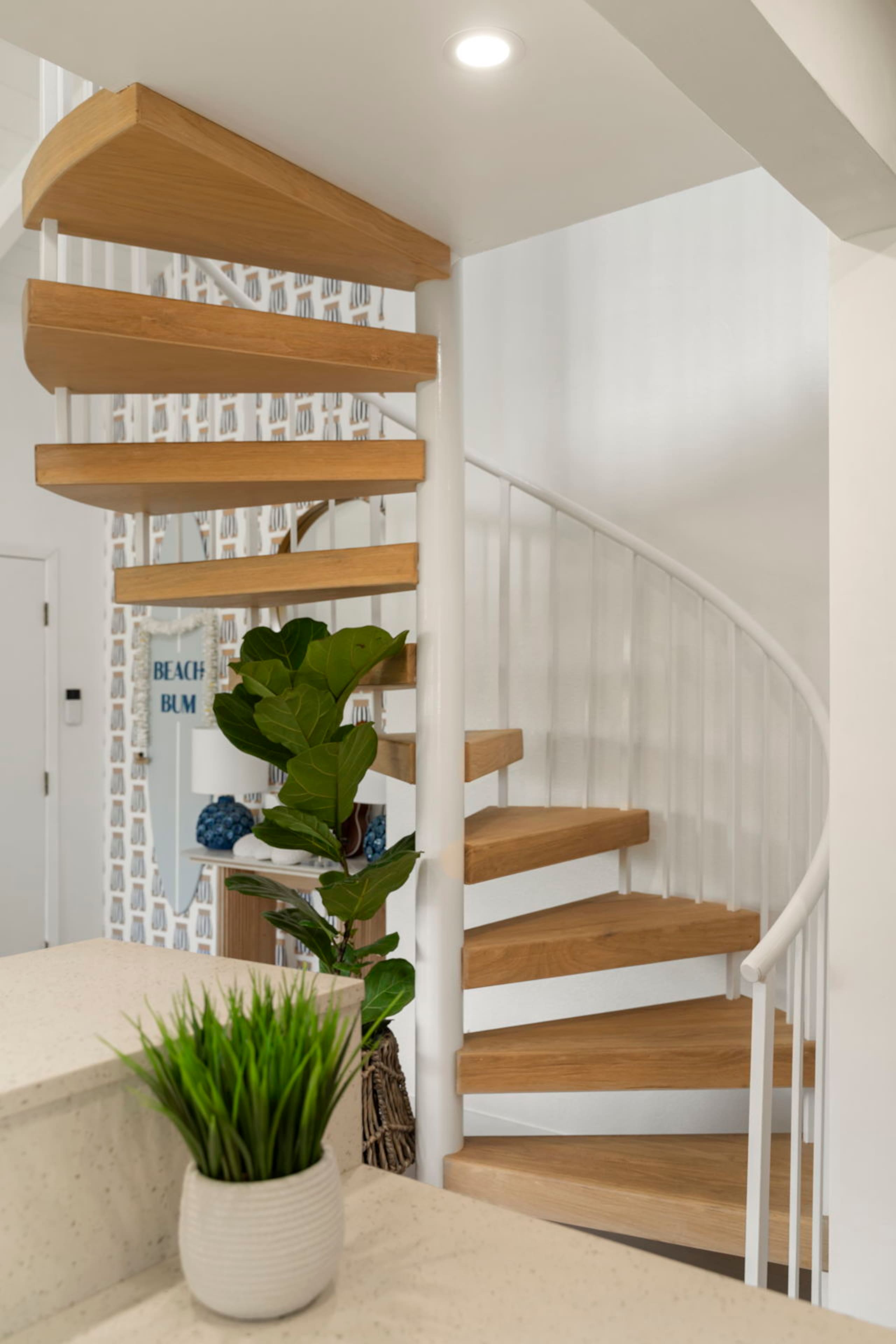 Stylish Princeville Retreat | Private Lanai + AC - Image 10