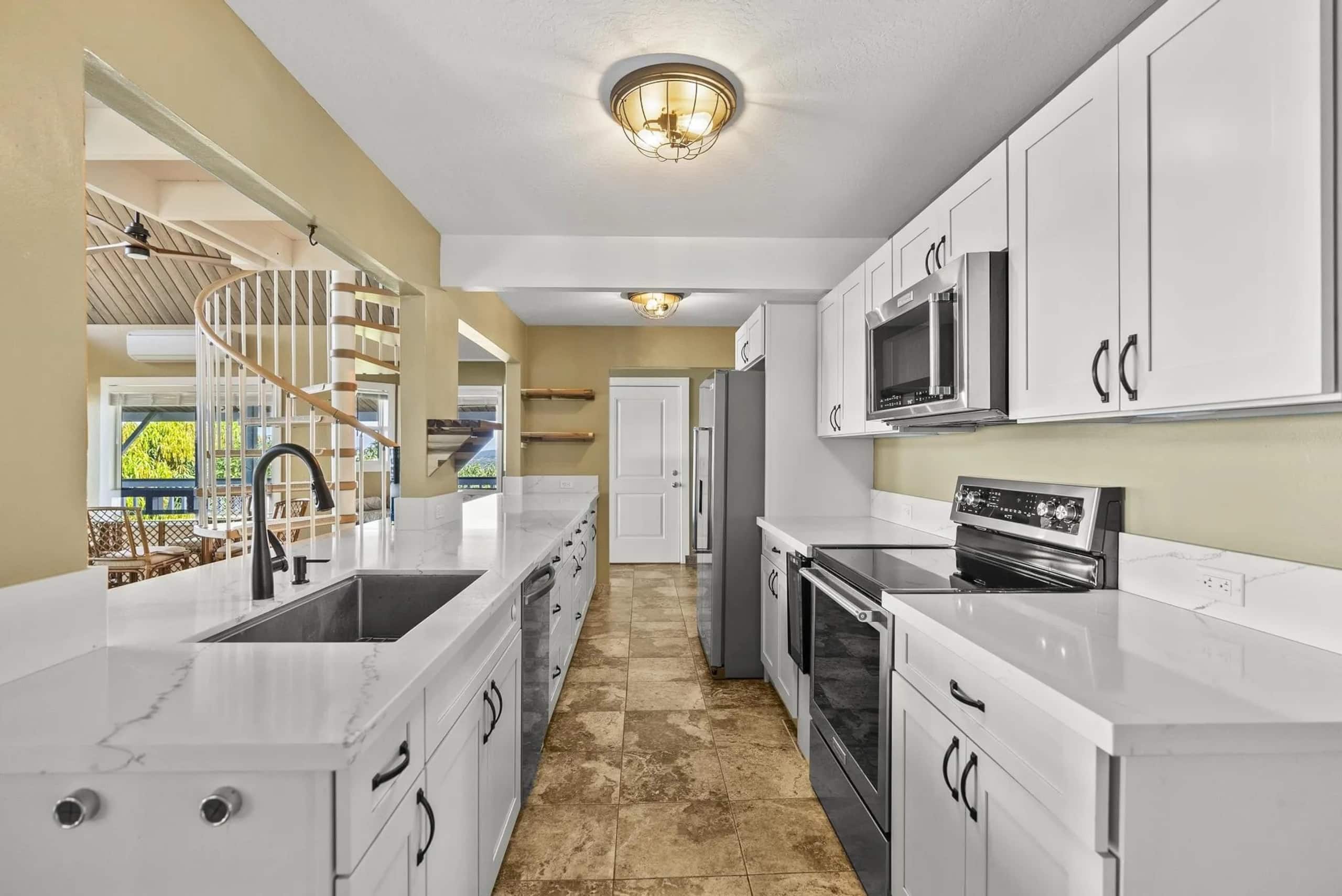 Home in Kailua-Kona · ★5.0 · 4 bedrooms · 4 beds · 4 private baths - Image 11