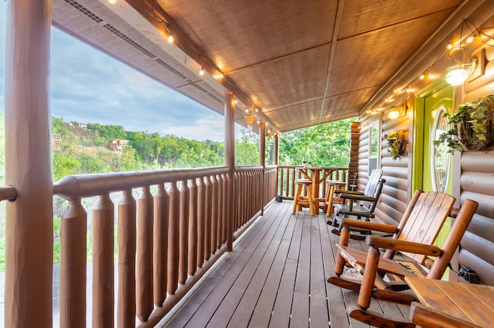 Private Smokies Oasis•Mtn View•Arcade•Resort Pool - Cabins for