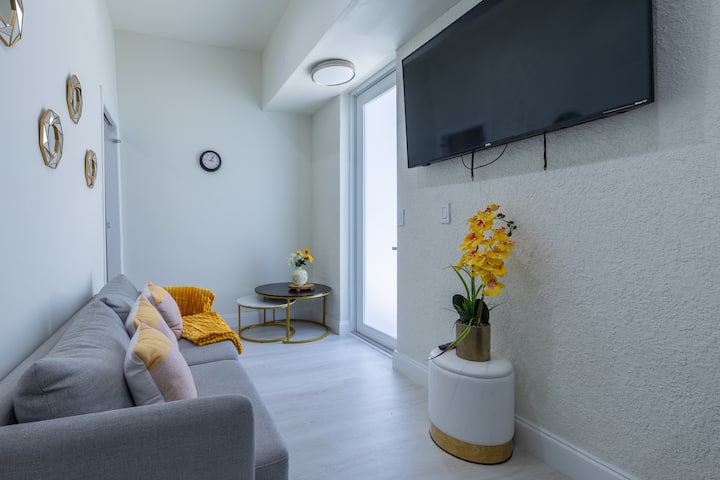 Clean & Cozy 2/1 Apt In Ft Myers - Lehigh Acres