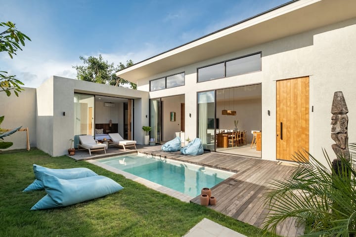 Villa Monoï: Luxurious Tropical Retreat With Pool - Uluwatu