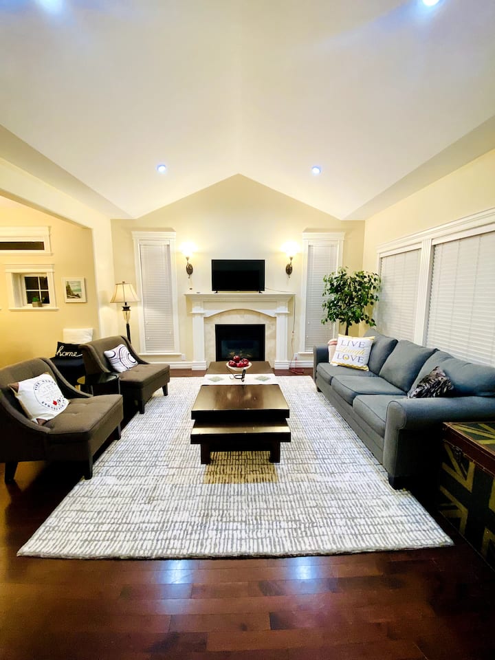 Living room 3