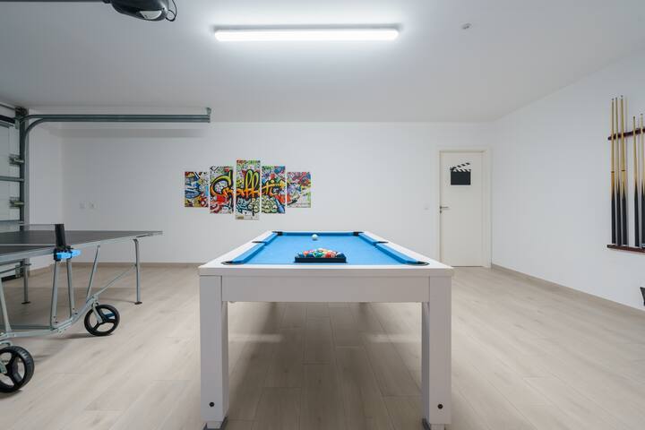 Eden Villa with jacuzzi and ocean view gallery image 4