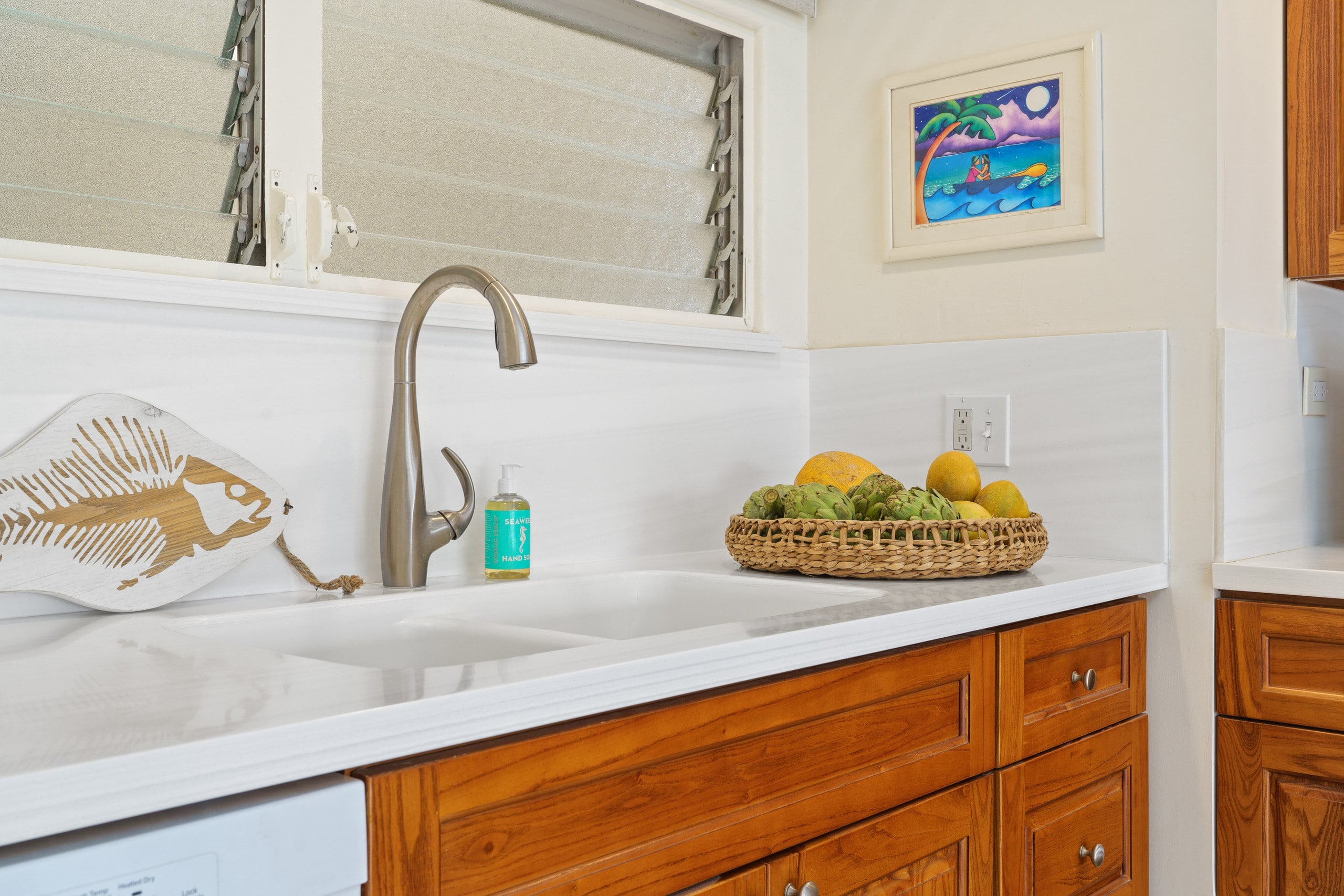 Condo in Honolulu · ★5.0 · 1 bedroom · 2 beds · 1 private bath - Image 13