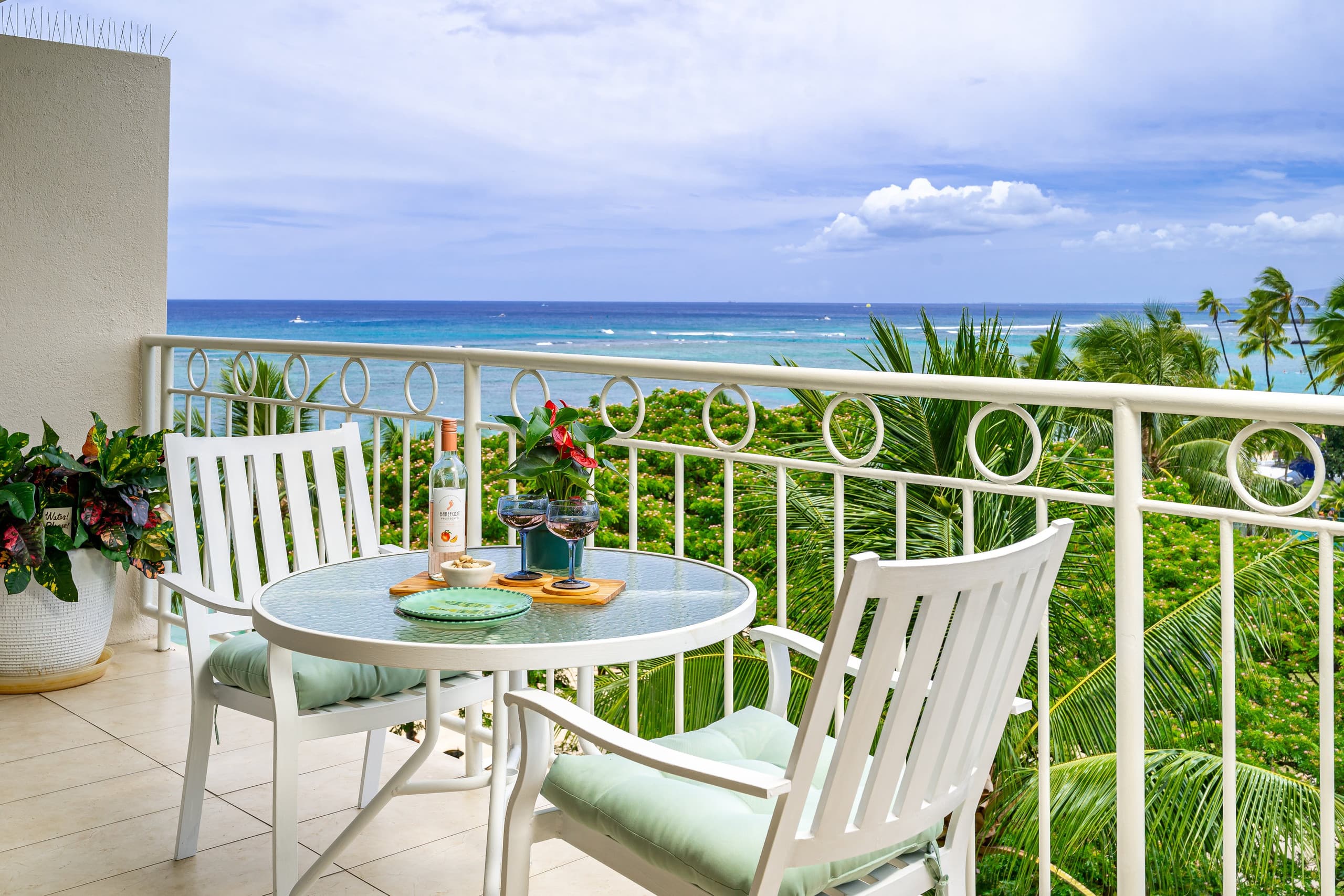 Condo in Honolulu · ★5.0 · 1 bedroom · 2 beds · 1 private bath - Image 27