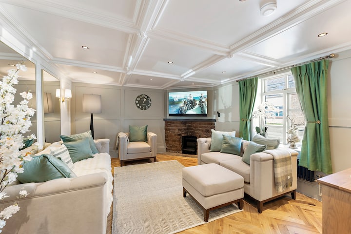 Gorgeous 3 Bedroom, 225 Year Old Cottage - Clevedon, UK