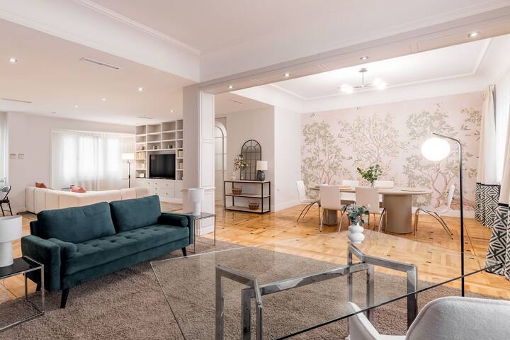 The Royal Elite – Debod Retreat gallery image 2