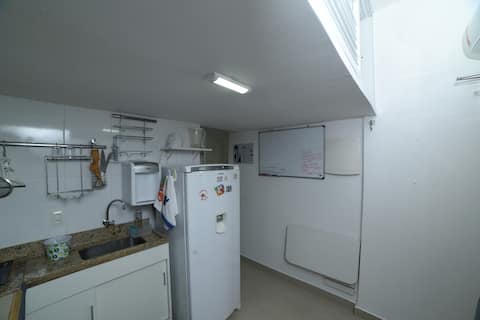 Top Airbnb: Sea view, 2 en-suites, 150m beach em Copacabana
