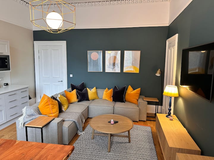 3br Gem • West End • Walk To Glasgow Uni • Parking - Glasgow