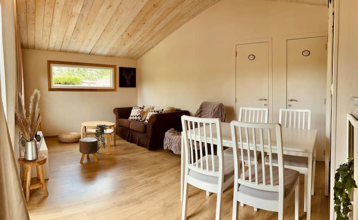 Chalet Dans Un Cadre Magnifique. - Wellin