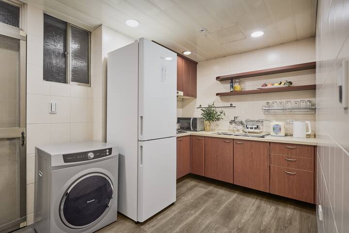 Serenity/電梯免爬樓梯/捷運善導寺站/華山市場/華山1914文化園區/喜來登飯店 gallery image 3