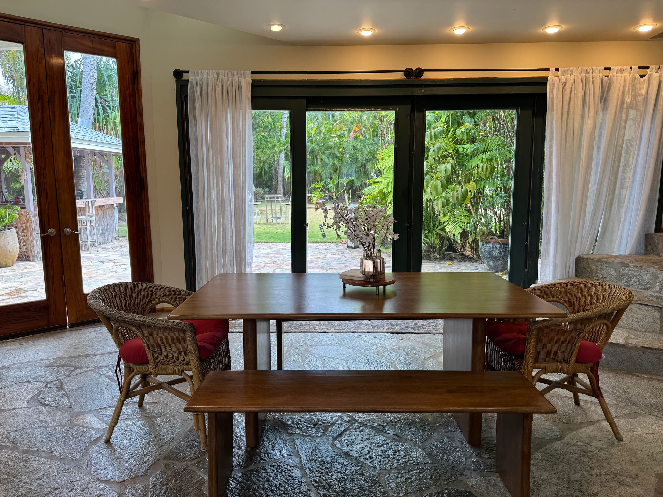 Home in Kailua · ★4.91 · 4 bedrooms · 5 beds · 3 private baths - Image 10