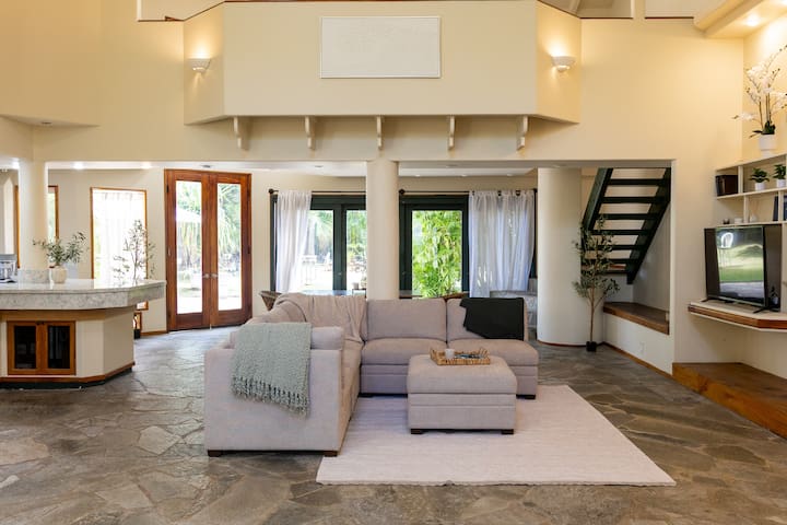 Lanikai Paradise across the street from the beach!