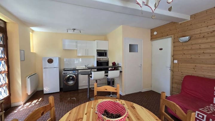 Appartement En Rez-de-jardin - La Bourboule