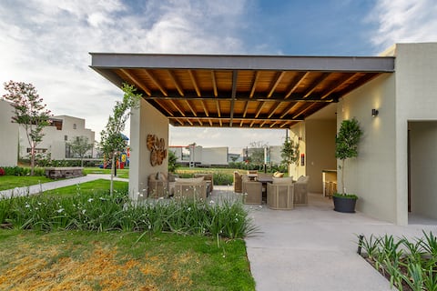 Casa Huizache by Cosmos Homes + Padel