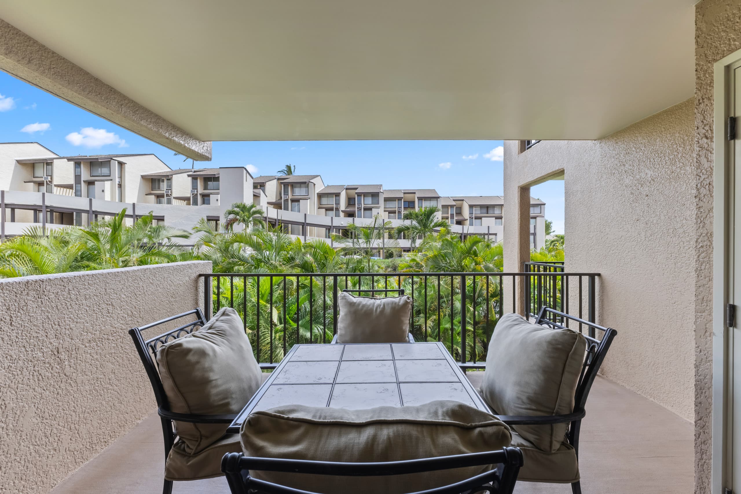 Condo in Kihei · ★4.84 · 1 bedroom · 2 beds · 2 baths - Image 21