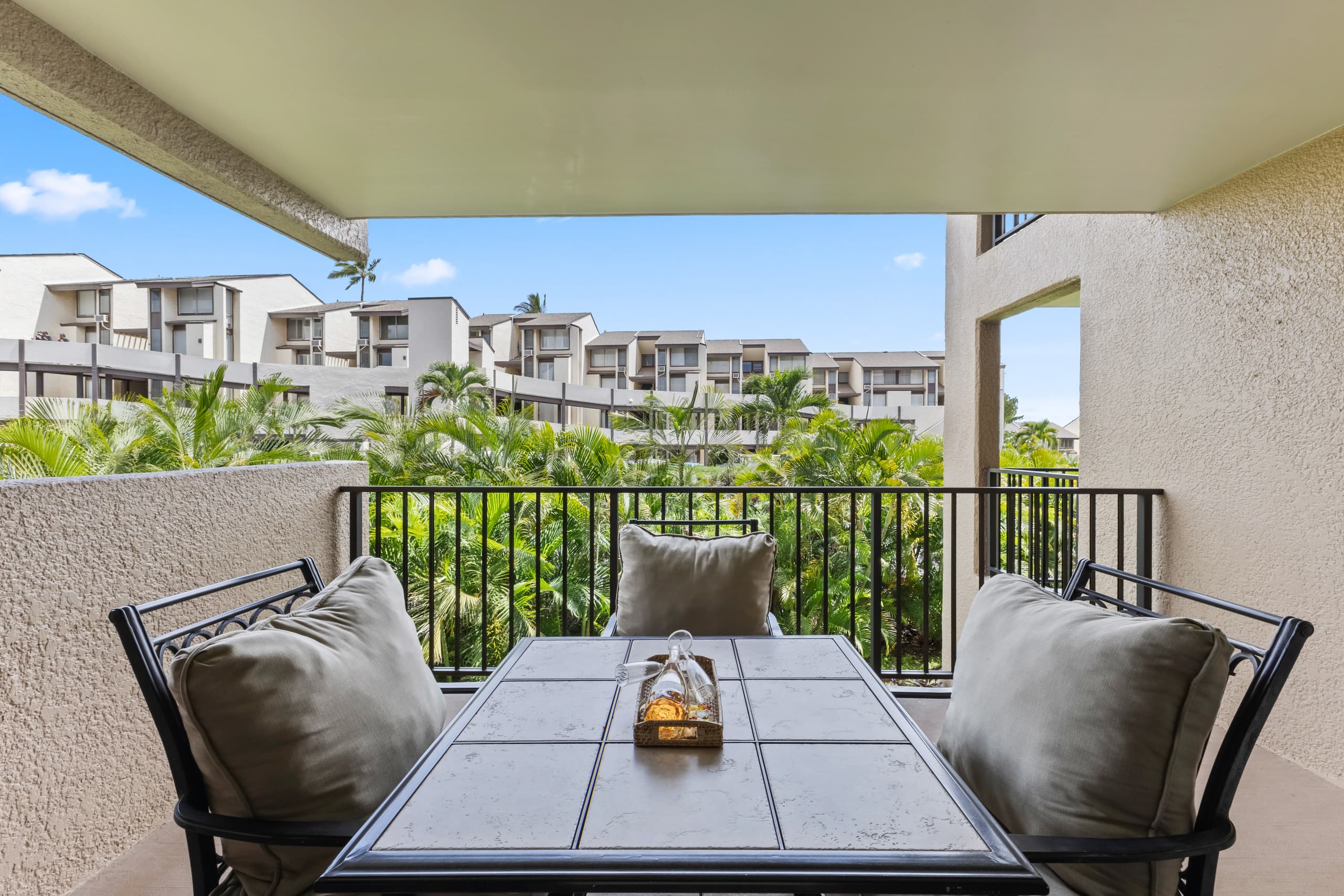 Condo in Kihei · ★4.84 · 1 bedroom · 2 beds · 2 baths - Image 32