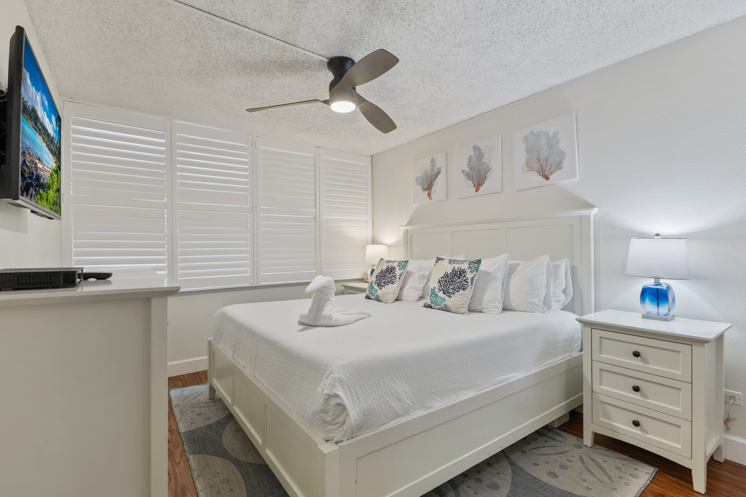 Condo in Kihei · ★4.84 · 1 bedroom · 2 beds · 2 baths - Image 14