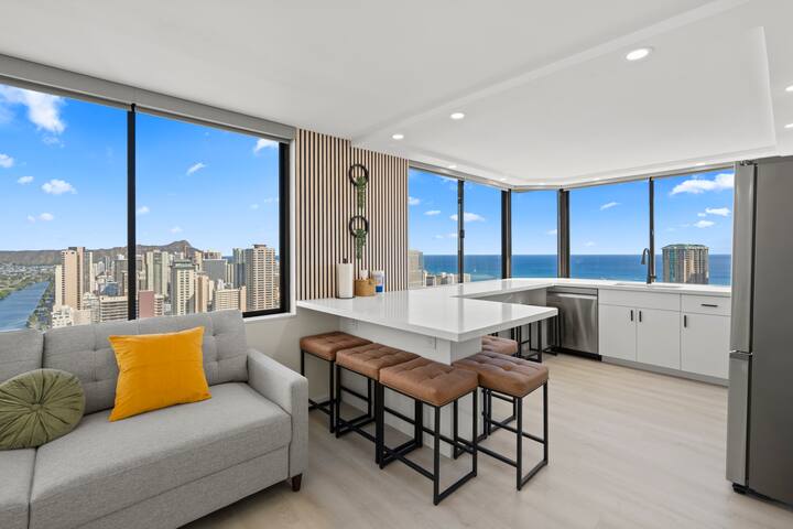 Rare 3BR/2BA Penthouse Ocean-Diamond Head View gallery image 2