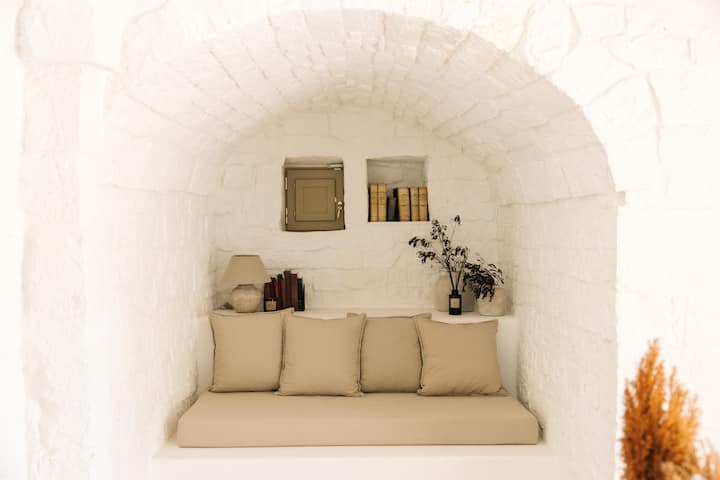 Trullo Dei Cinque - Apulia
