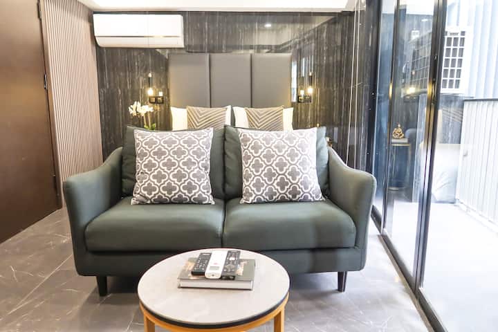 New Cozy Studio Apt/balcony-somerset/orchard Area - Bukit Merah