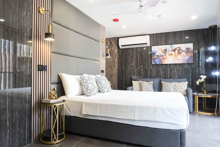 New Cozy Studio Apt/balcony@ Somerset/orchard Area - 싱가포르