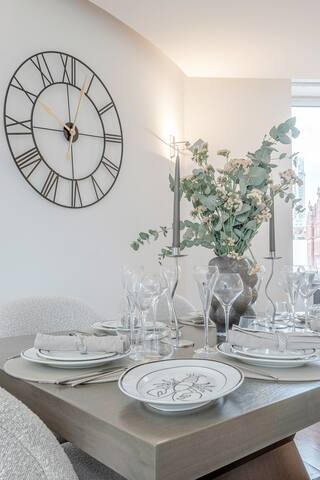 Harrods Platinum Pad gallery image 5