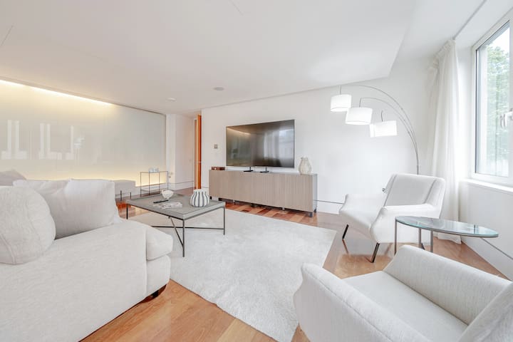 Harrods Platinum Pad gallery image 4