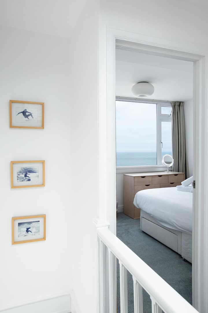 Schlafzimmer 1