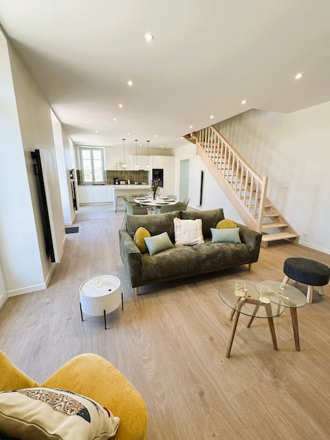 Successful Airbnb property: TI GWER - Beautiful stone house Ploumanac'h in Perros Guirec